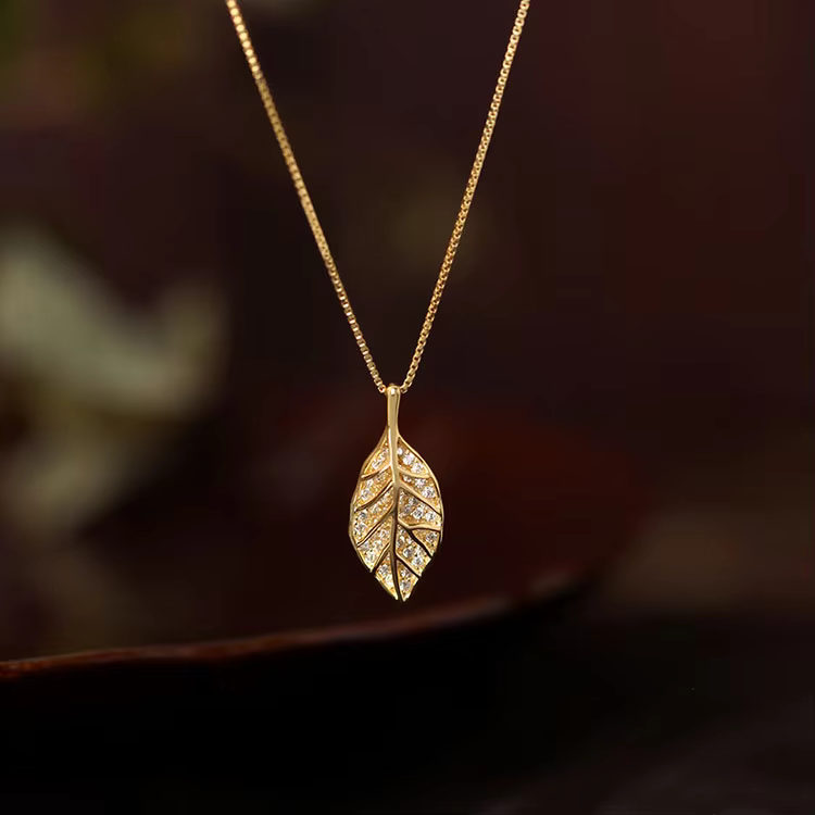One Leaf Titanium Steel Pendant Necklace